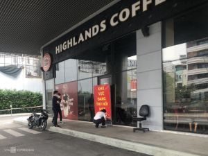 Highlands Coffee liên tiếp vướng lùm xùm nợ tiền thuê mặt bằng