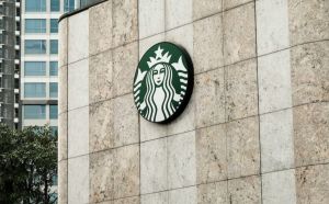 Starbucks với kế hoạch mở 2.000 cửa hàng mới, tăng tốc độ pha chế đáng kinh ngạc
